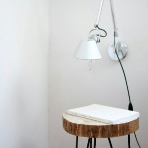 Avaleht hyperlight desk lamp